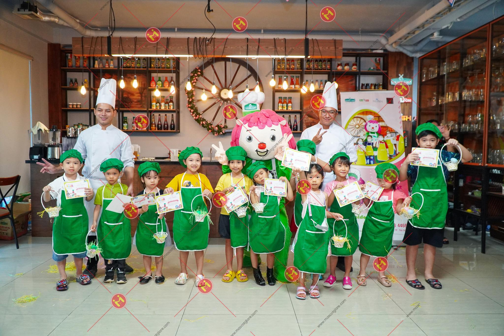 mascot golden farm