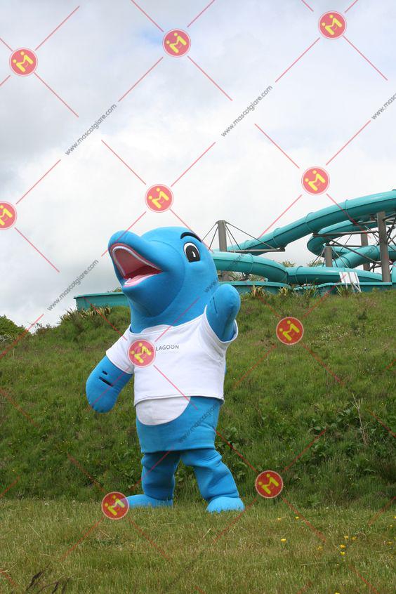 mascot cá heo