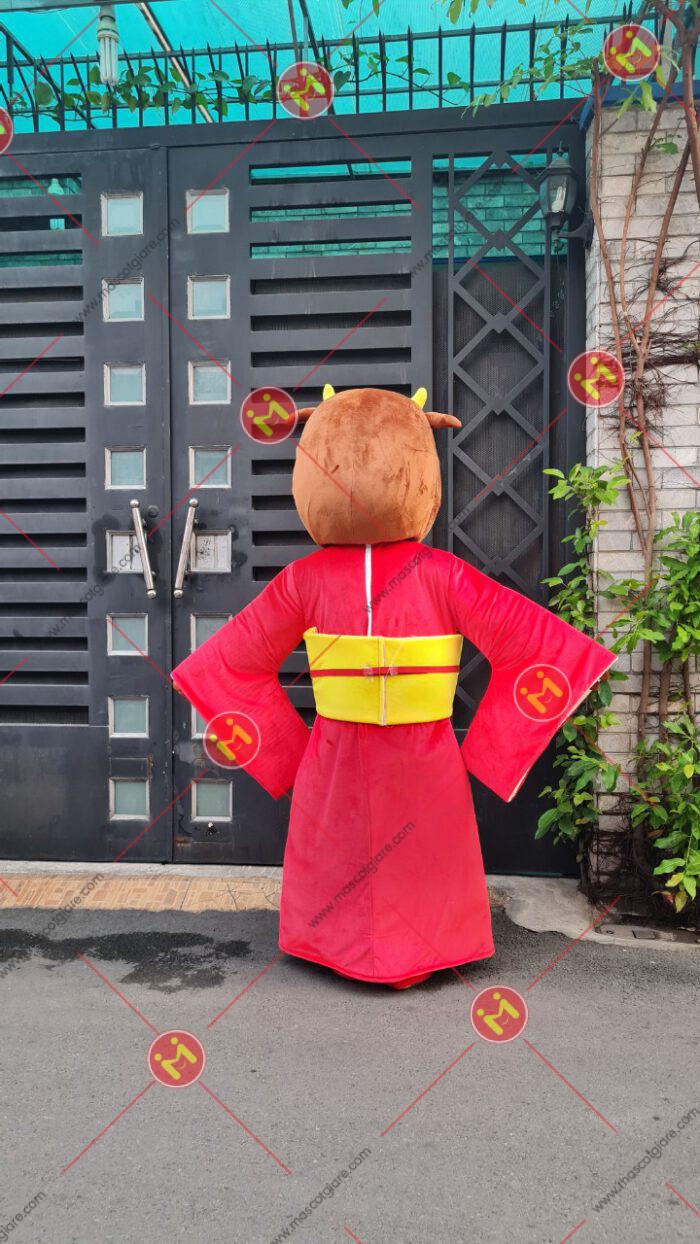 mascot con bò đỏ
