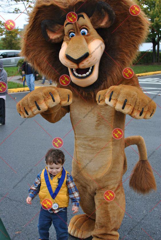 mascot con sư tử