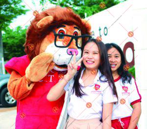 Mascot riêng biệt cho trường Ischool.