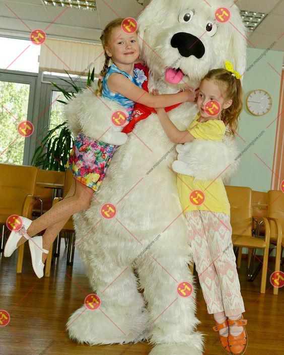 mascot chó trắng