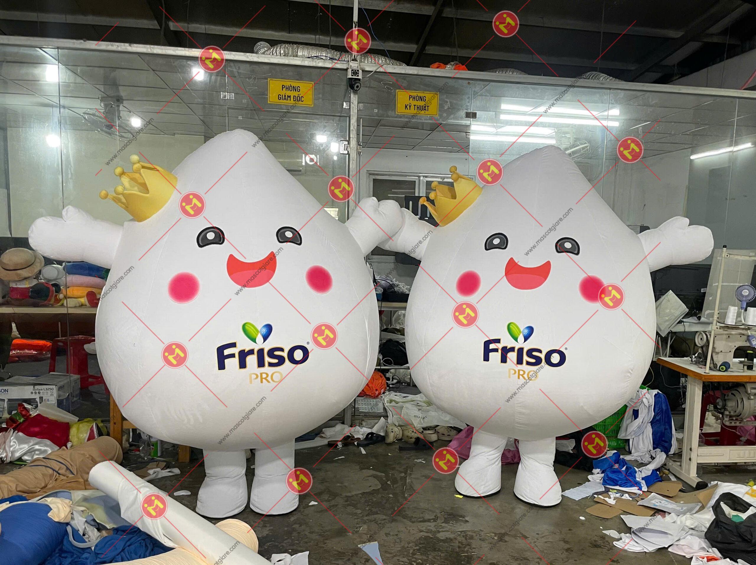 Mascot Priso 1 Mascot Friso