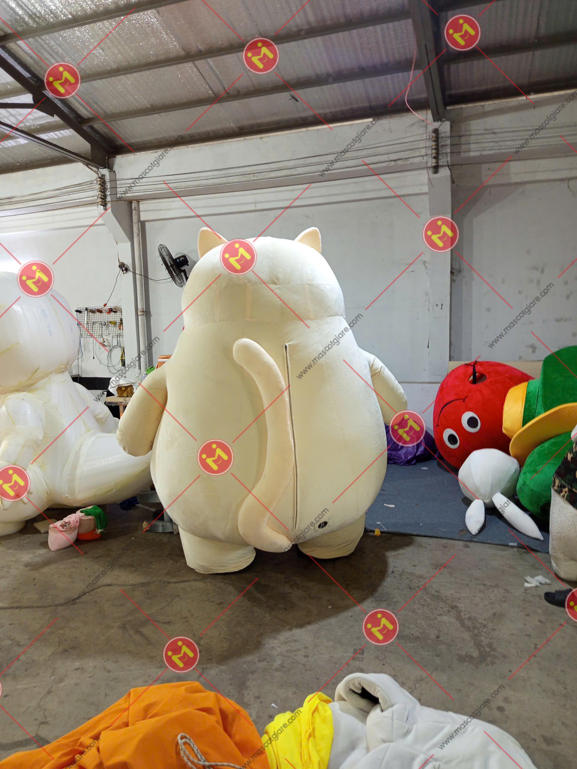 MASCOT HƠI MÈO MẮT LỒI 3 1791874213579 422436009245611682 3125888137437381919 f91815985ec372c9e2de418daf50ee9a
